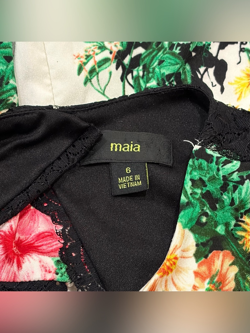 Maia Multicolored Floral Print Open Back Sleeveless Sheath Dress Women’s Size 6 - Picture 3 of 6